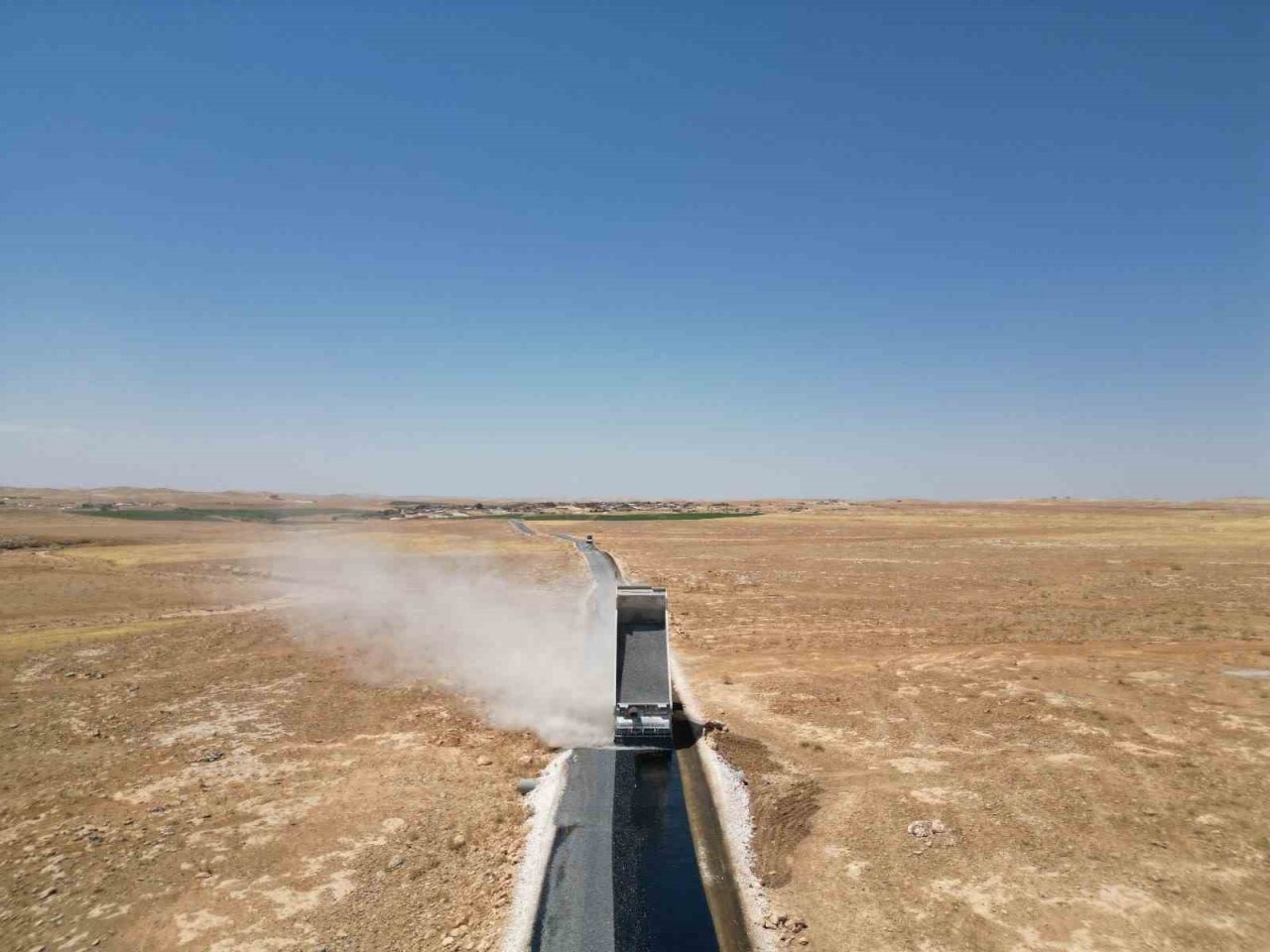 Kırsal yollar büyükşehir ile asfaltla buluşuyor