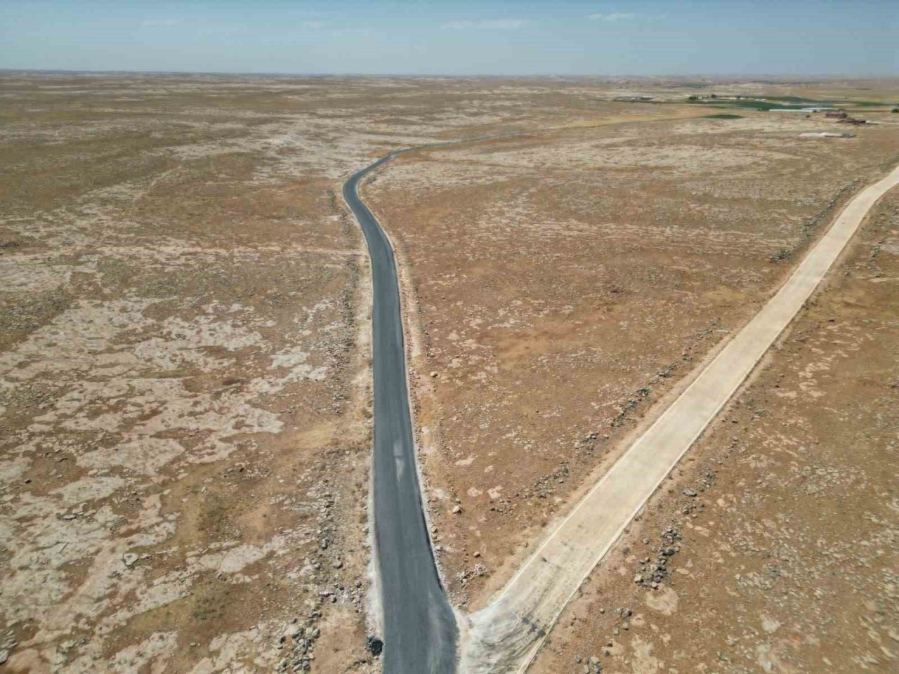 Kırsal yollar büyükşehir ile asfaltla buluşuyor