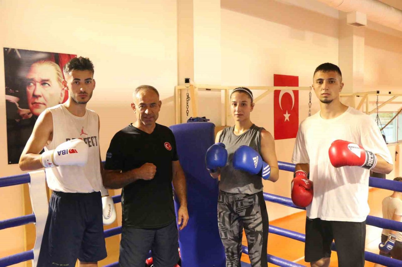 Karabüklü boksörlerin hedefi altın madalya