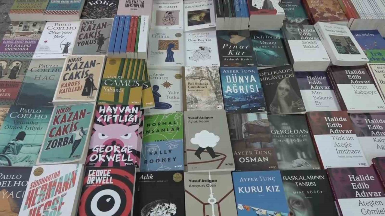 Mudanya 5. Kitap Fuarı ’Cumhuriyet ve Demokrasi’ temasıyla başladı