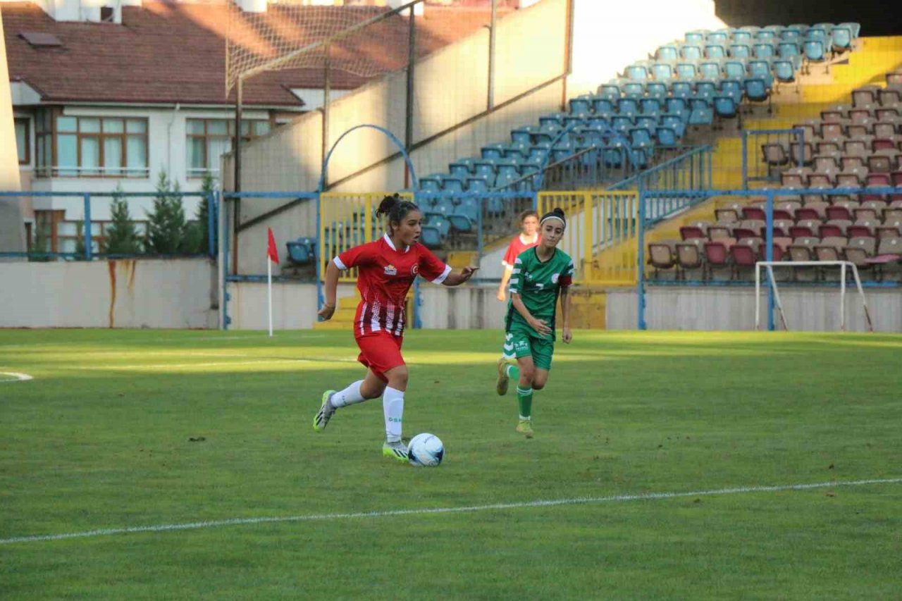Karabük’te ANALİG Futbol Türkiye Birinciliği açılış seremonisi gerçekleşti