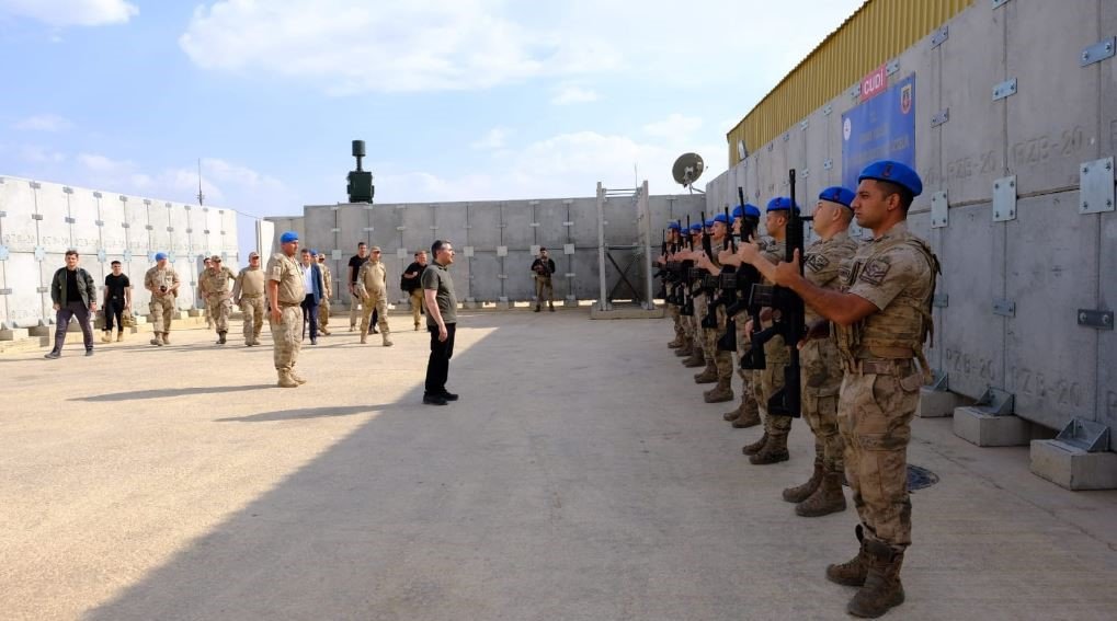 Vali Atay, Gabar dağında güvenlik kulesini inceledi