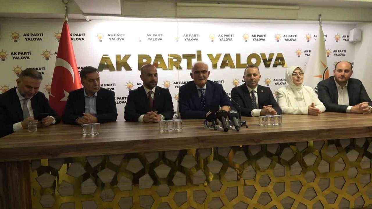 AK Parti Genel Başkan Yardımcısı Yılmaz: “Türkiye’nin 13. Cumhurbaşkanı diye anons ettikleri adama daha sonra parti genel başkanlığını dahi yeterli görmemeye başladılar”