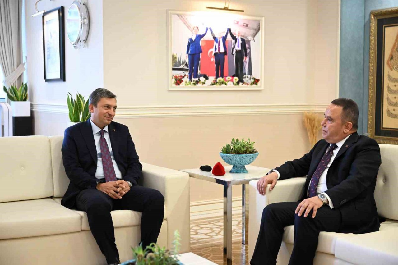 Başkan Böcek: "Valiliğimiz ile işbirliği halinde güzel hizmetler sunacağız"