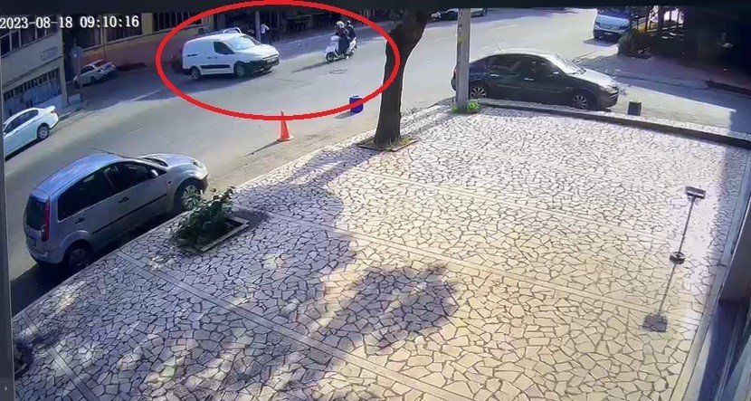 Motosikletteki iki genç böyle ölümden döndü