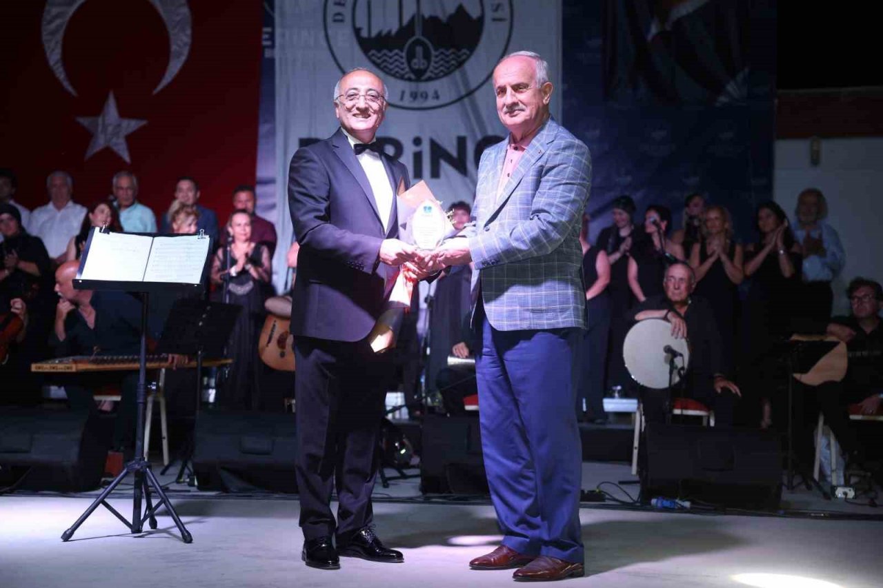 Derinceliler müzik ziyafeti yaşadı