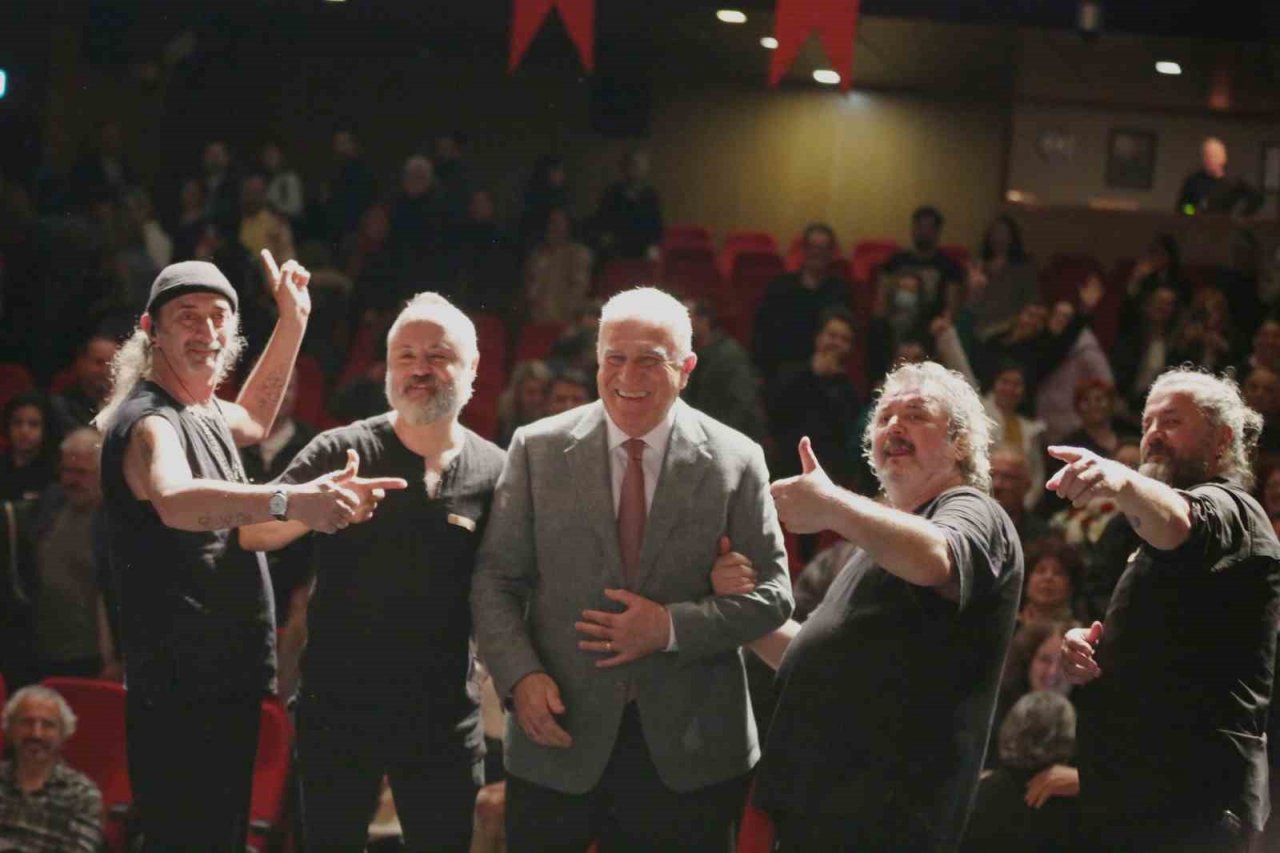 Başkan Atay Efeler’i ’marka kent’ yapmak için çalışmalarını sürdürüyor