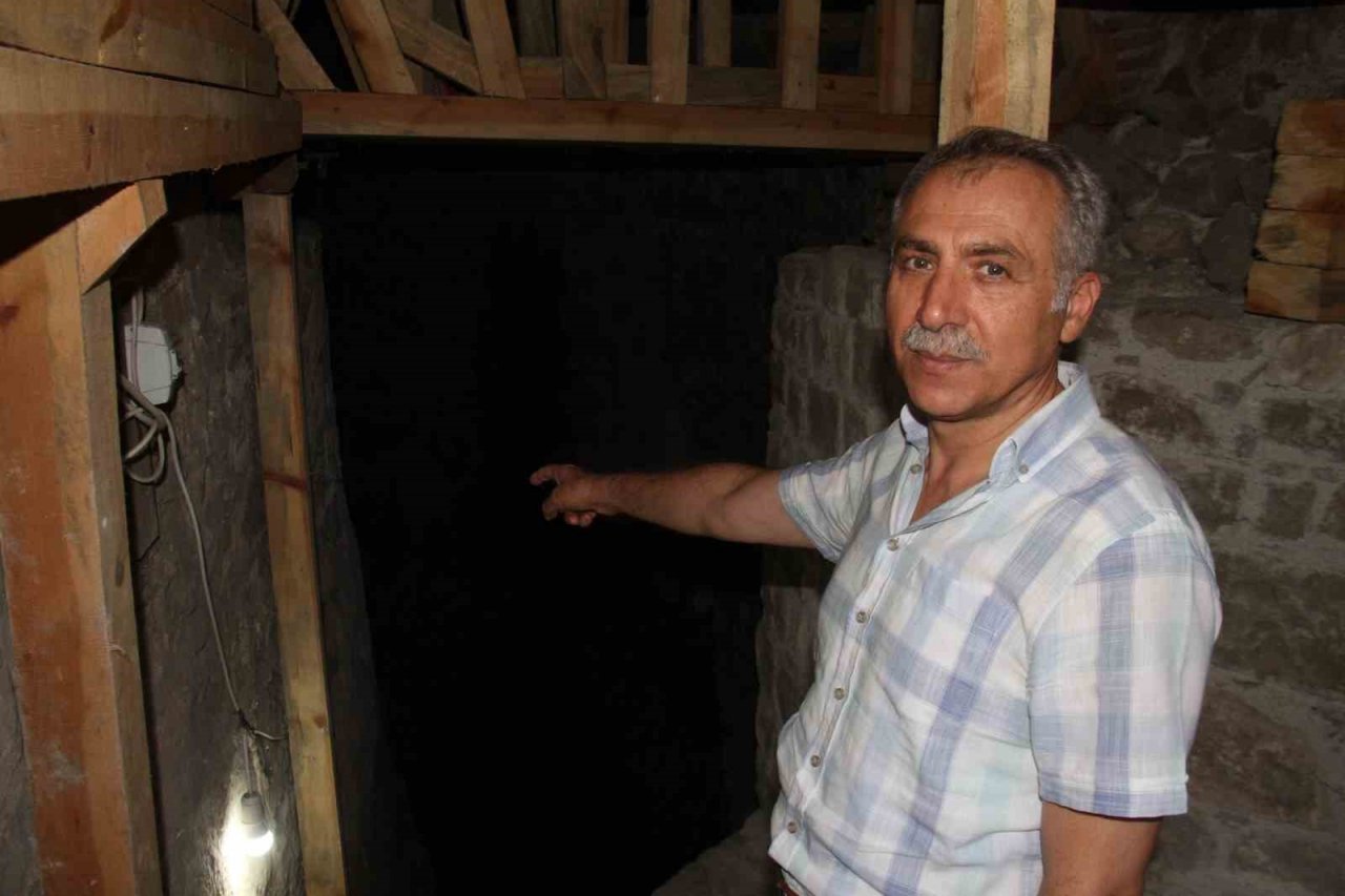 Kazı çalışmalarında bulunan 2 bin 500 yıllık su sarnıcı turizme kazandırılıyor