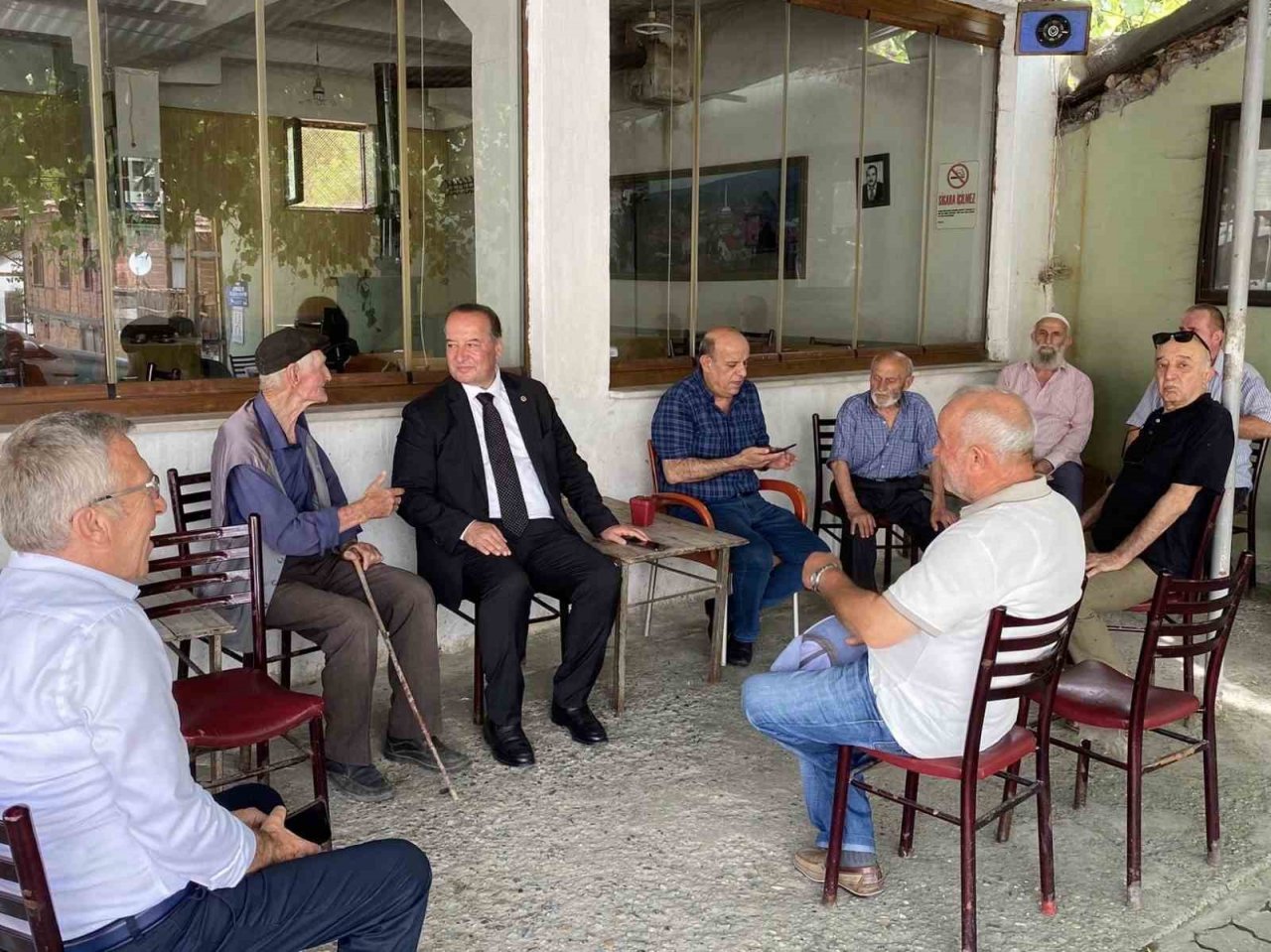 Milletvekili Akay köyleri adım adım gezerek sorunları yerinde dinliyor
