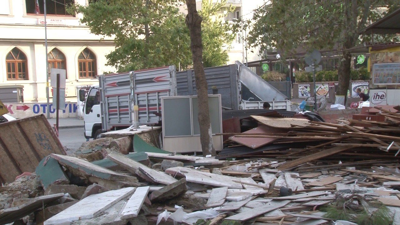 Maltepe Meydan Projesi bir kafenin sonunu getirdi