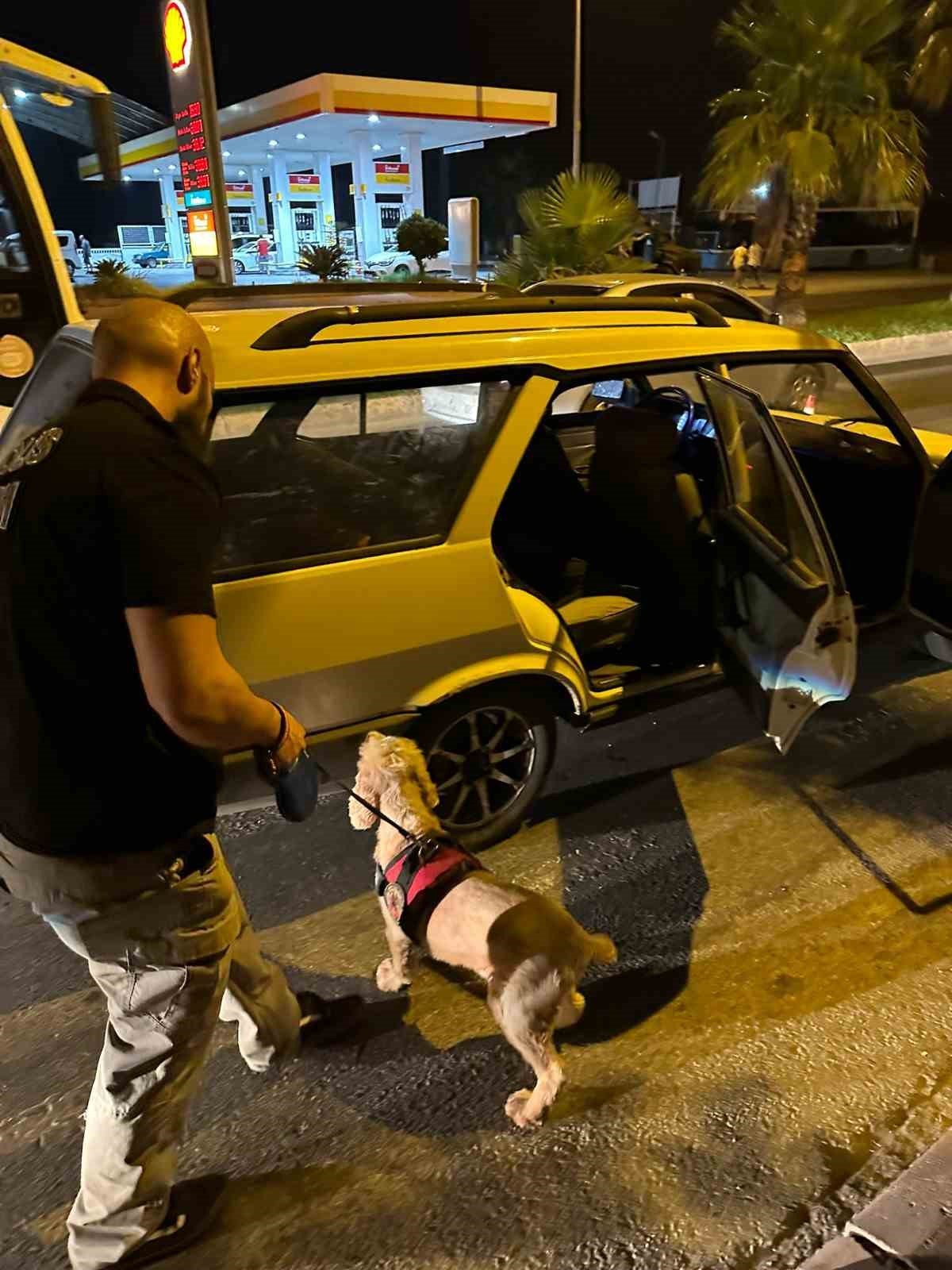 Antalya’da Güven Huzur uygulaması: Aranan 11 firari yakalandı