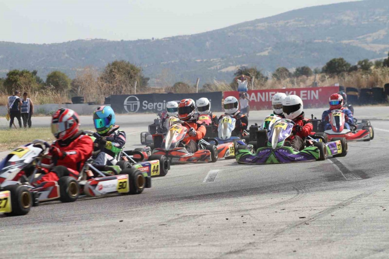 Murat Can Eğilmez, kartingde Türkiye şampiyonu oldu