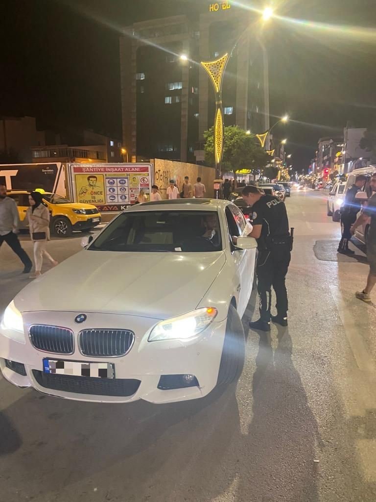 Van’da değişik suçlardan 18 kişi tutuklandı