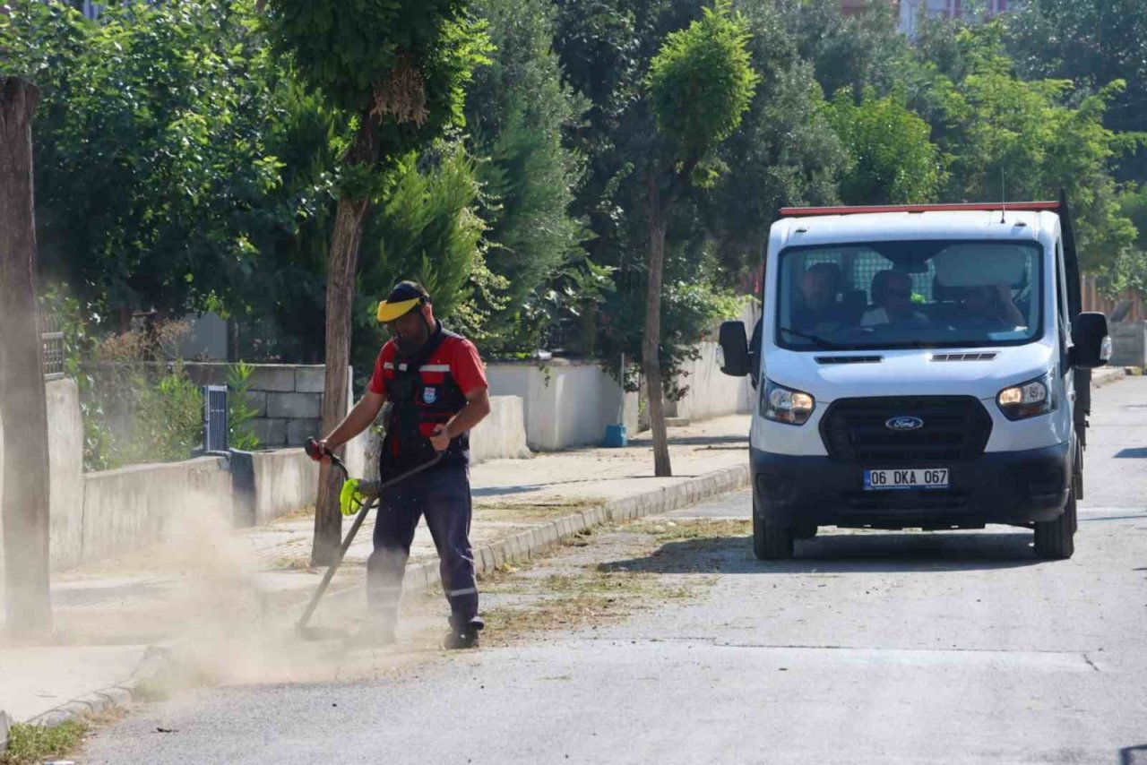 Dere Mahallesi’nde temizlik çalışması