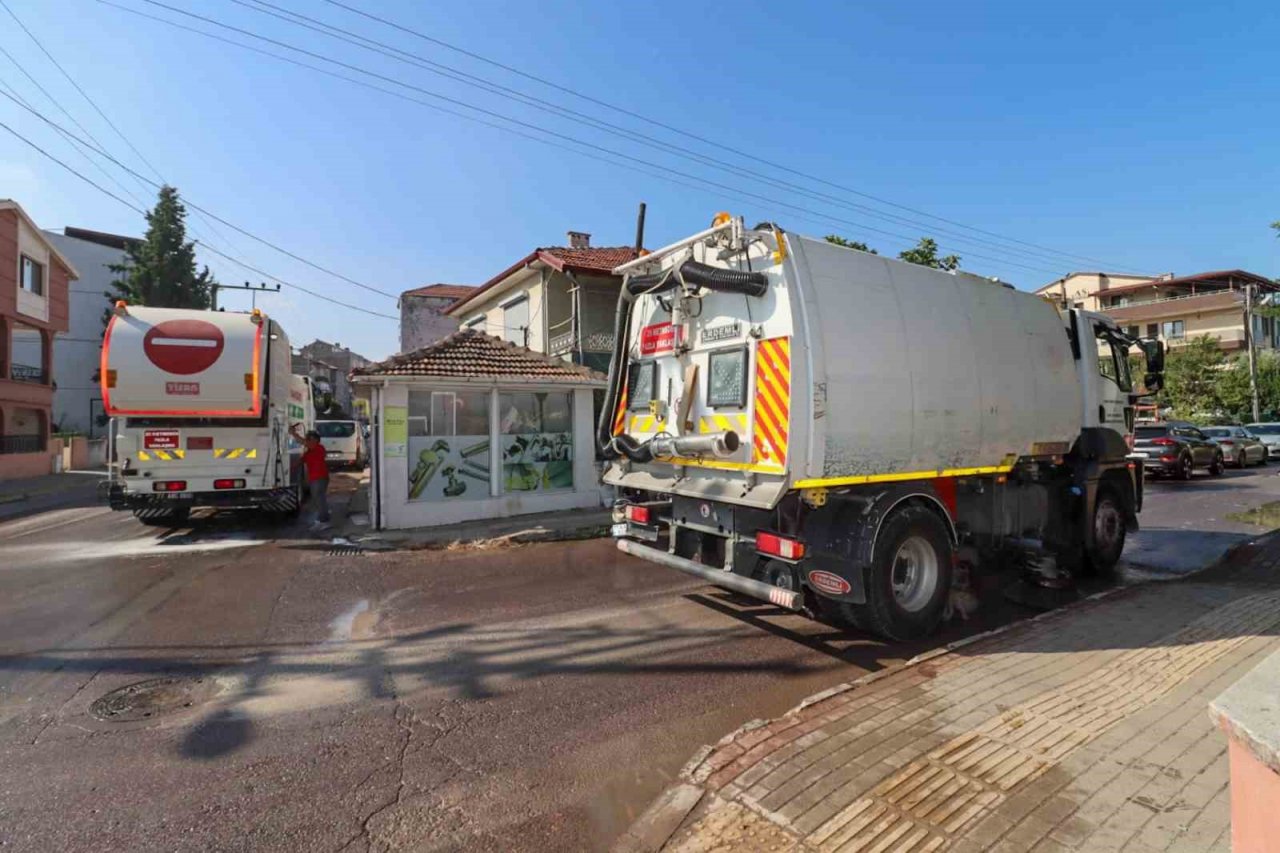 Dere Mahallesi’nde temizlik çalışması