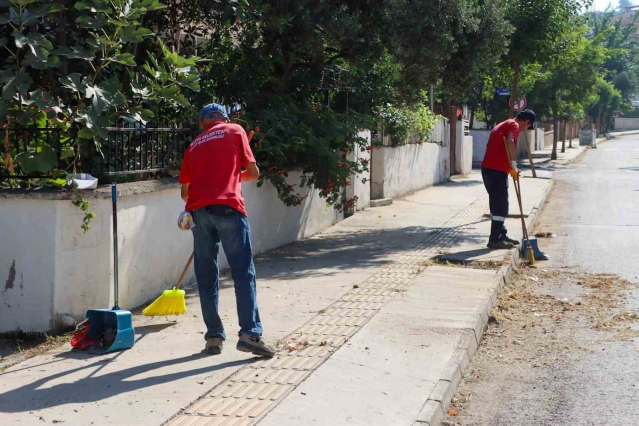 Dere Mahallesi’nde temizlik çalışması
