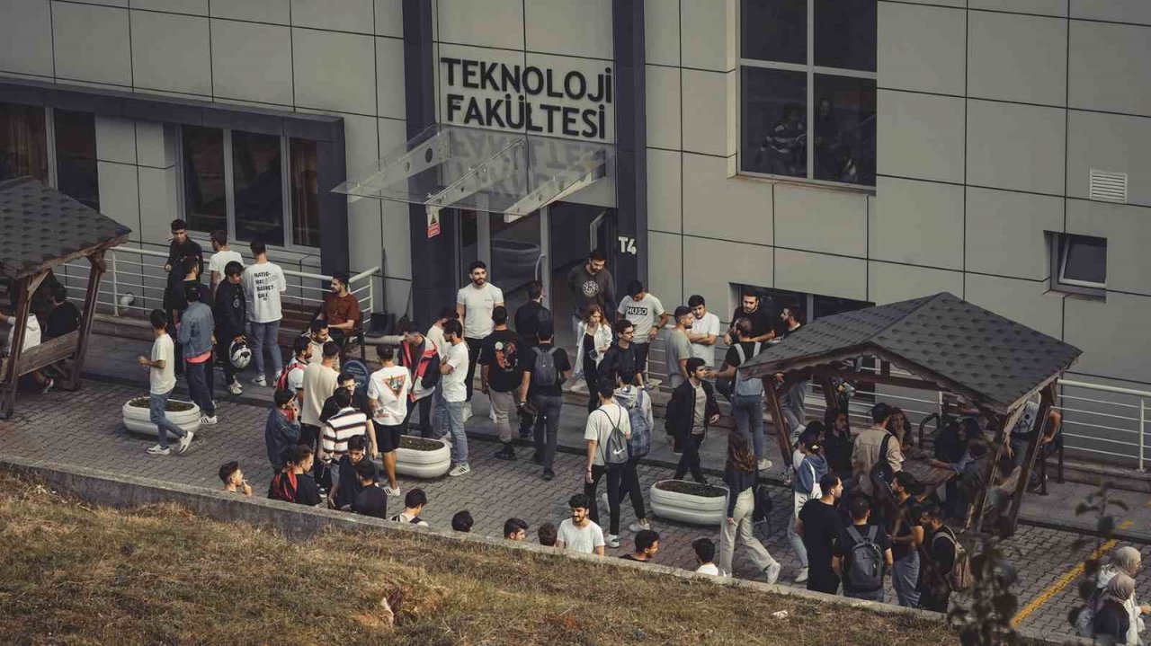 SUBÜ yerleştirme oranlarında Türkiye 3’üncüsü