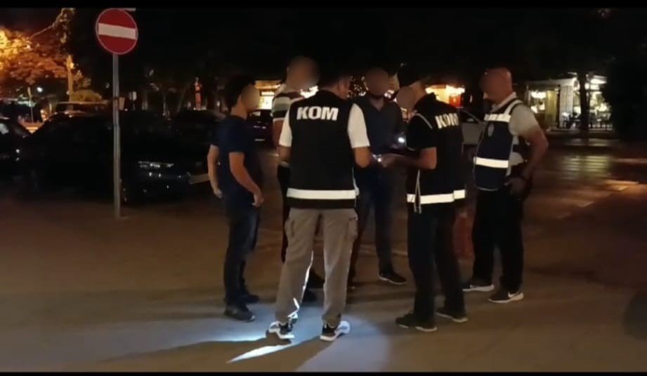 Polis ekiplerinin denetiminde 917 şahıs ve 370 araç kontrol edildi