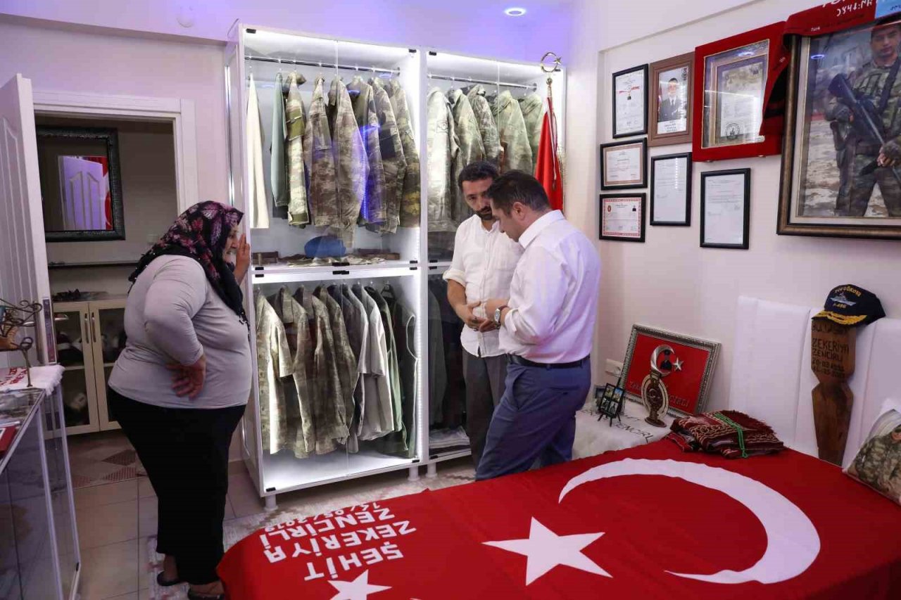 ALKÜ Rektörü Türkdoğan, şehit ailesiyle bir araya geldi