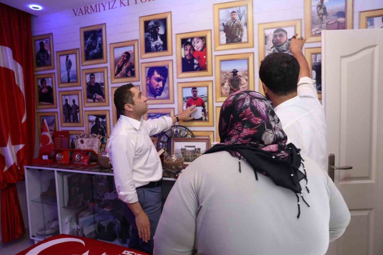 ALKÜ Rektörü Türkdoğan, şehit ailesiyle bir araya geldi