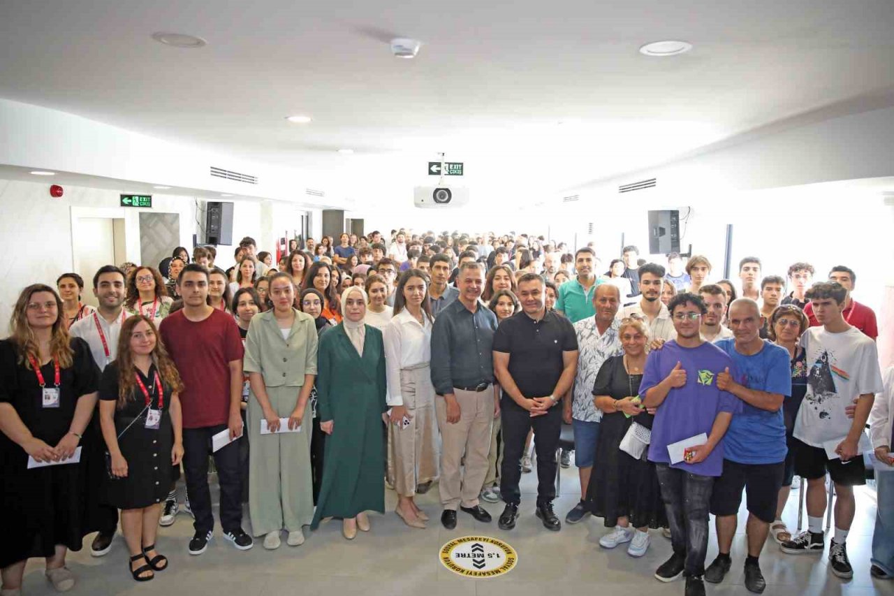 Alanya Belediyesi Destek Eğitim Kurslarından YKS başarısı
