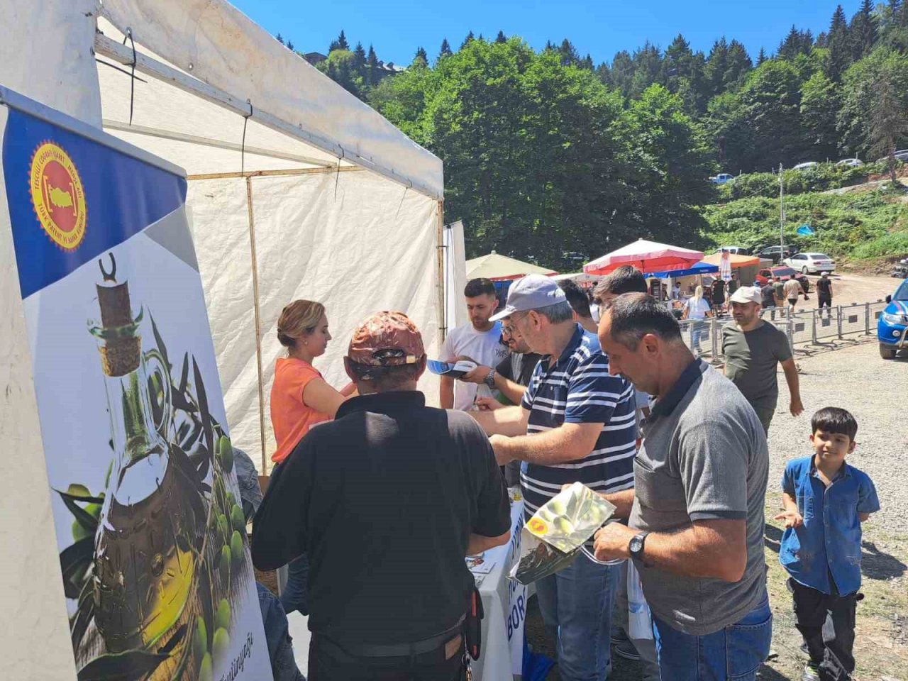 Aydın Memecik Zeytinyağı, Artvin’de yoğun ilgi gördü