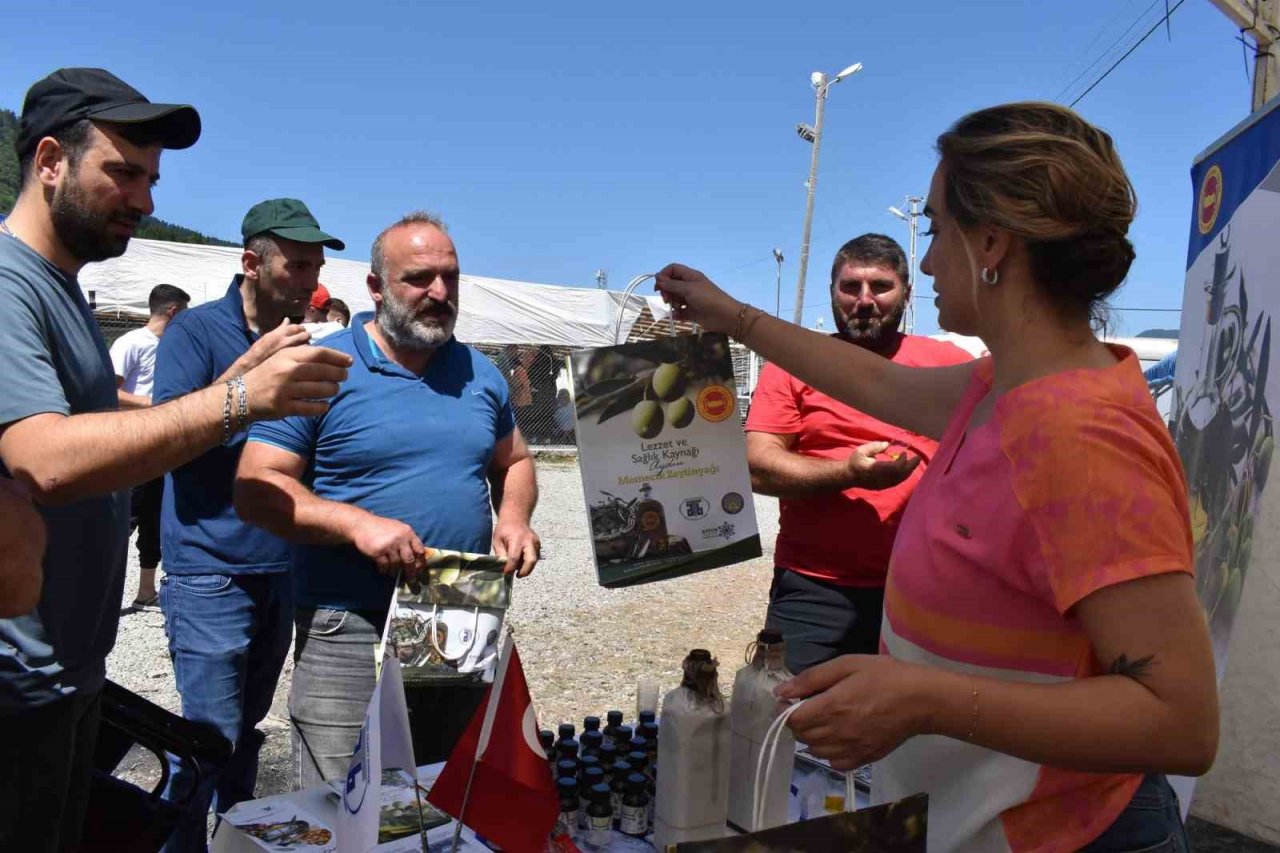 Aydın Memecik Zeytinyağı, Artvin’de yoğun ilgi gördü