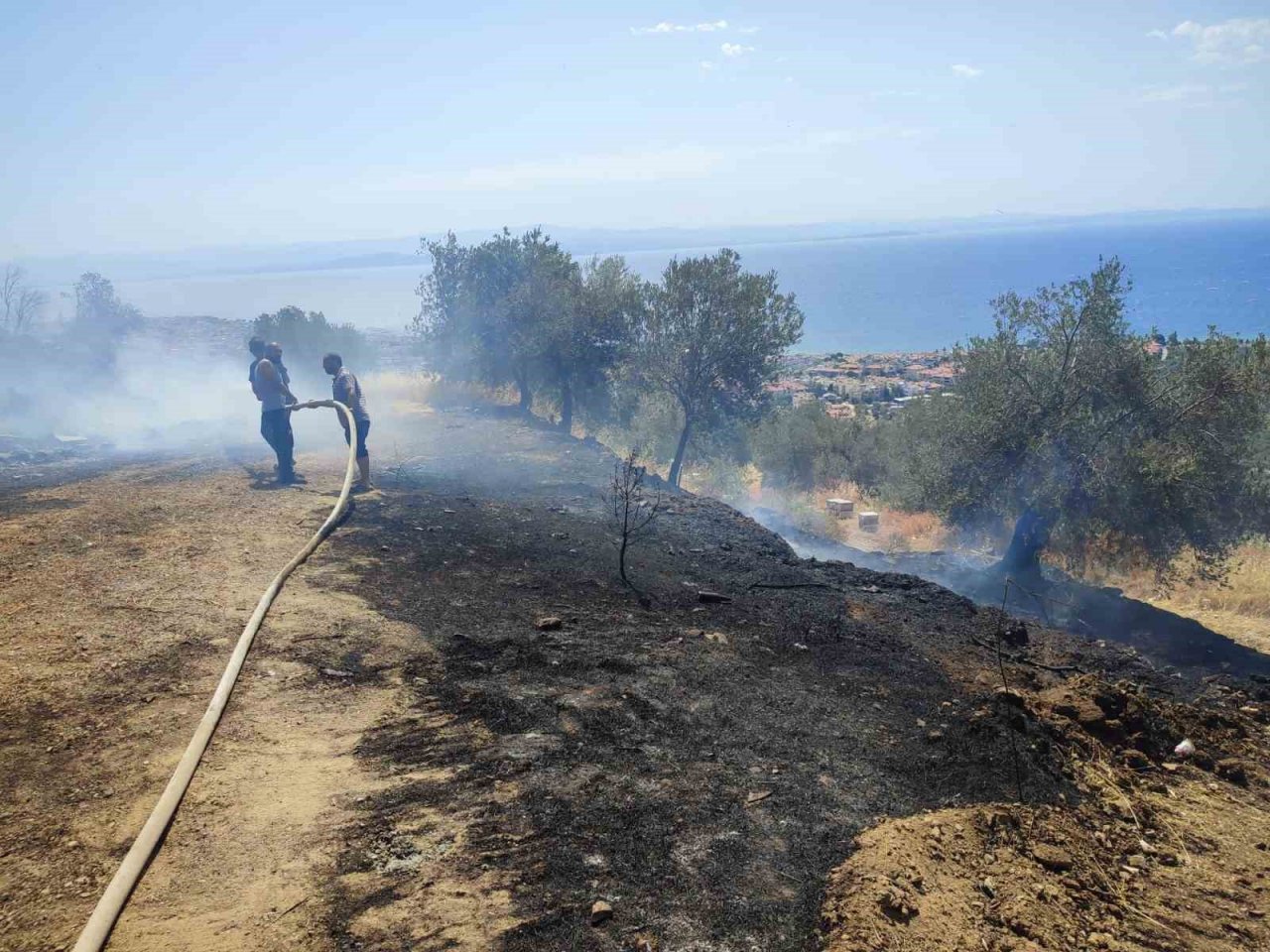 Kaz Dağları’nda çıkan yangın ormancıların hızlı müdahalesiyle söndürüldü