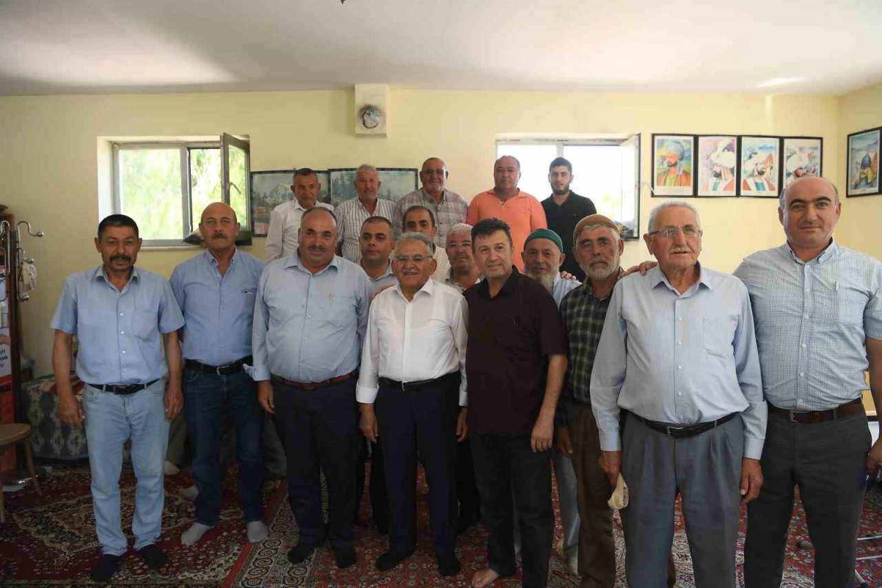 Başkan Büyükkılıç Yemliha’da Vatandaşın Taleplerini Dinledi