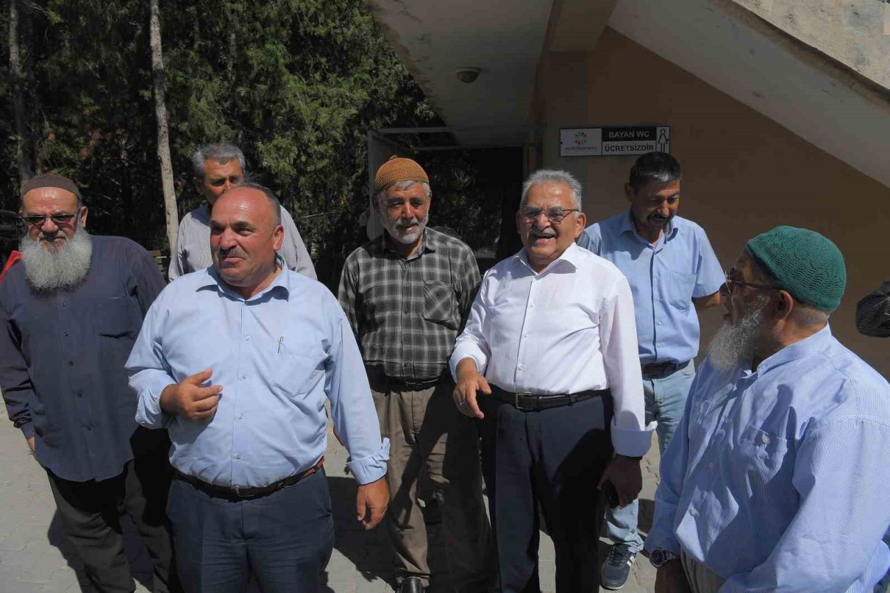 Başkan Büyükkılıç Yemliha’da Vatandaşın Taleplerini Dinledi