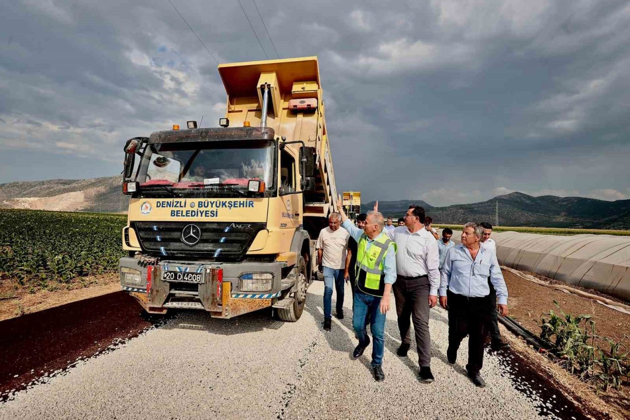 Başkan Zolan baba ocağında hemşehrileriyle kucaklaştı