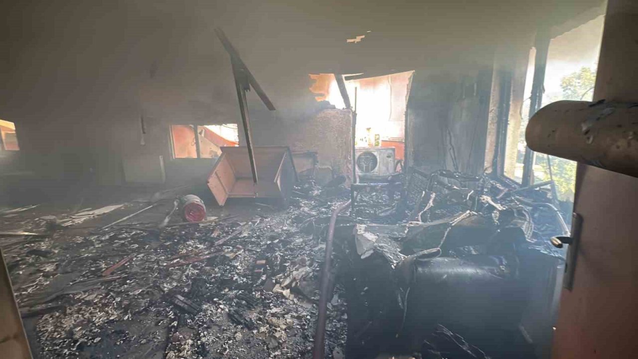 Okulda çıkan yangın korkuttu