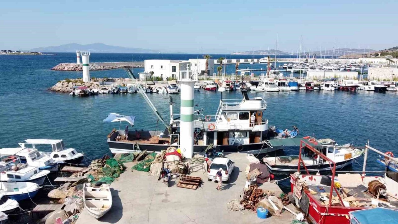 Balıkçılar av yasağının biteceği günü iple çekiyor