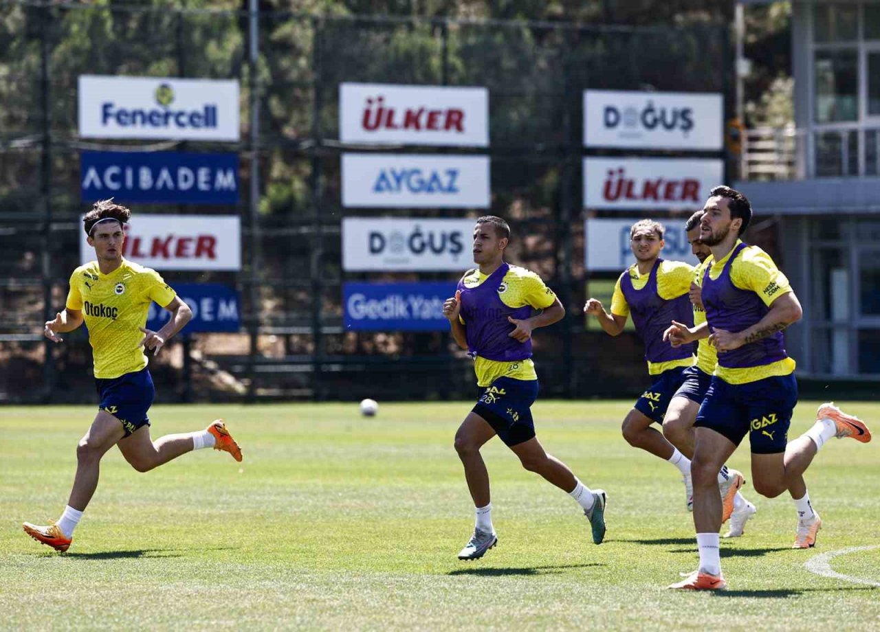 Fenerbahçe, Twente maçı hazırlıklarına başladı