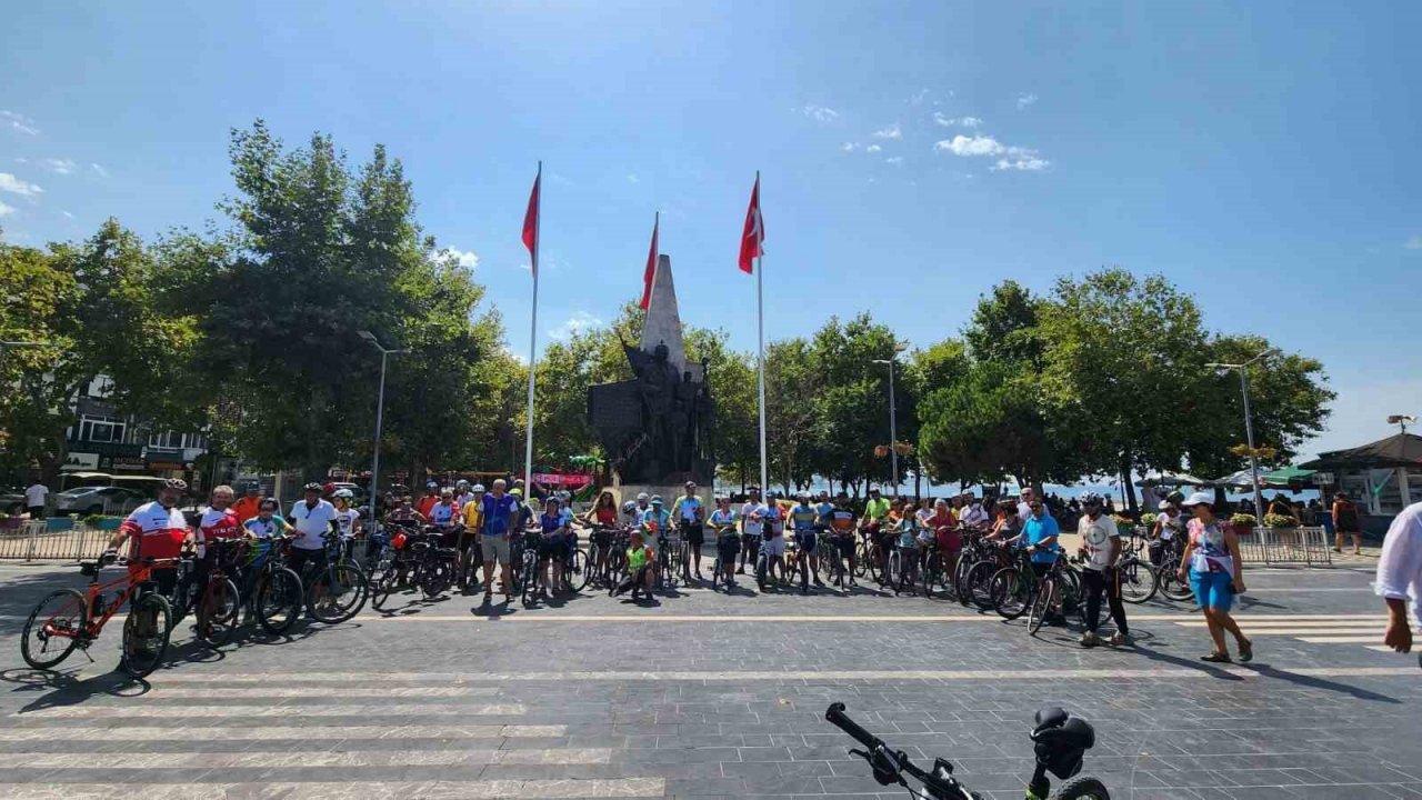 Yalova’da Yeşil Mavi Yol Bisiklet Festivali’nin 3’üncüsü düzenlendi