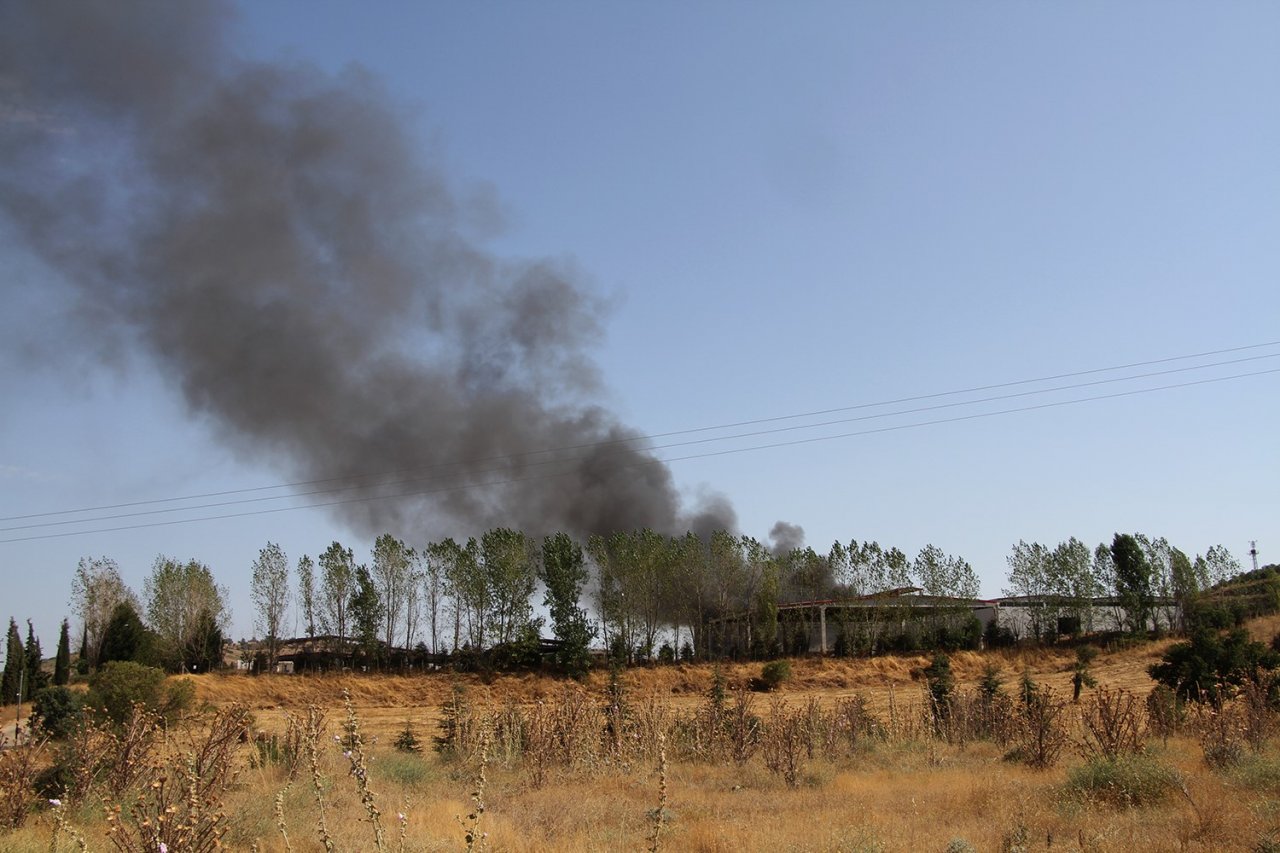 Katı atık bertaraf tesisinde yangın