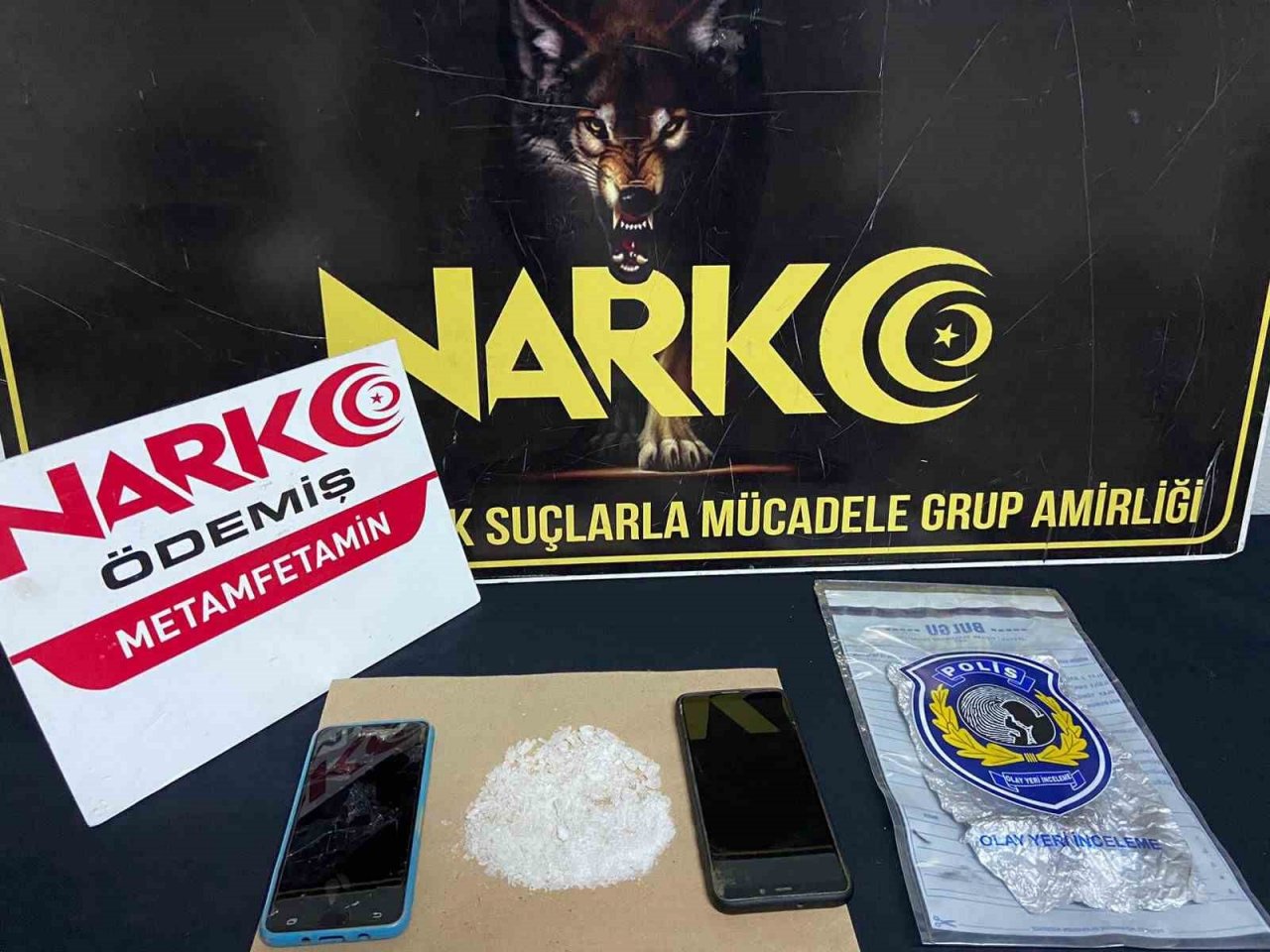 İzmir’de 50 uyuşturucu operasyonunda 25 tutuklama