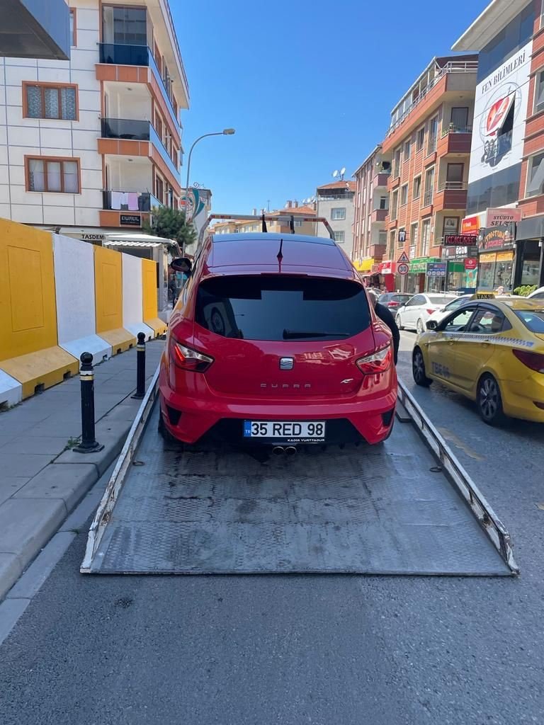 Çekmeköy’de tehlikeli davranışta bulunan sürücü cezadan kaçamadı