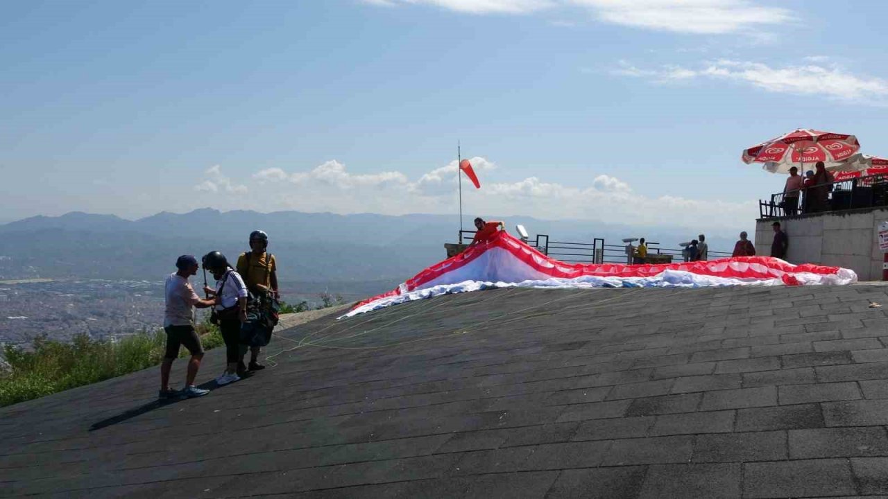 Yamaç paraşütü tutkunları Ordu’da buluşuyor