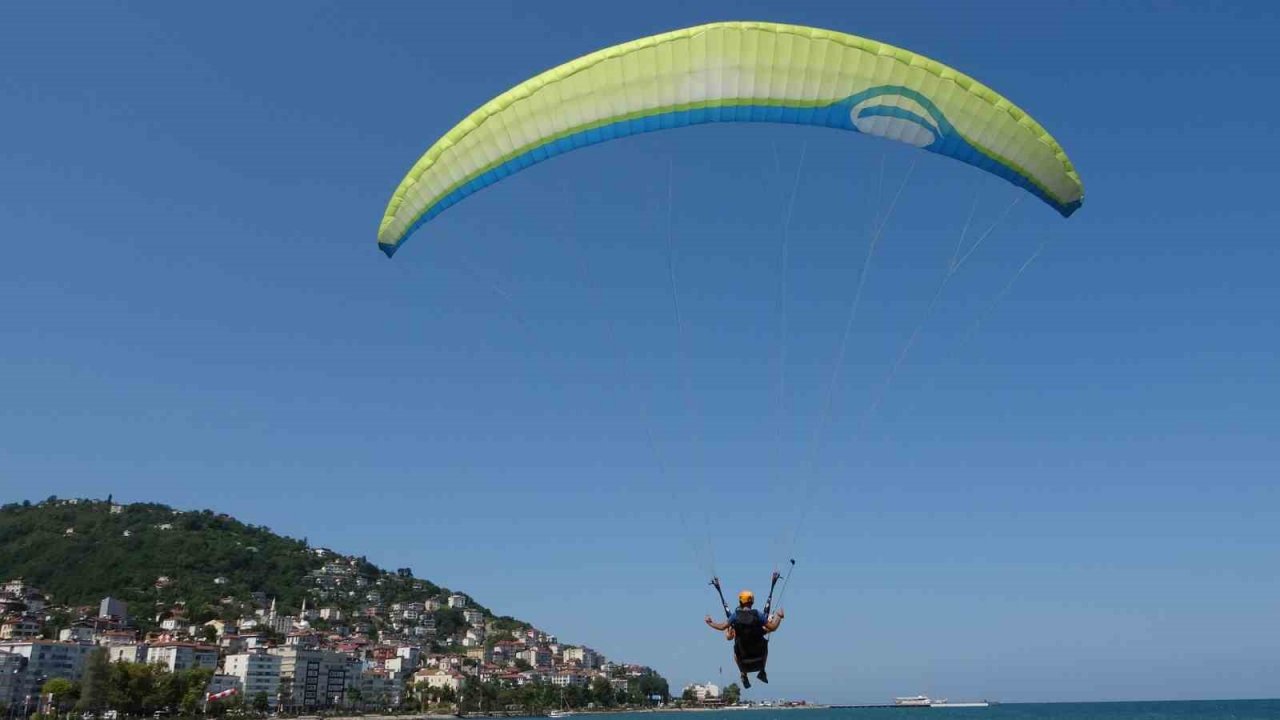 Yamaç paraşütü tutkunları Ordu’da buluşuyor