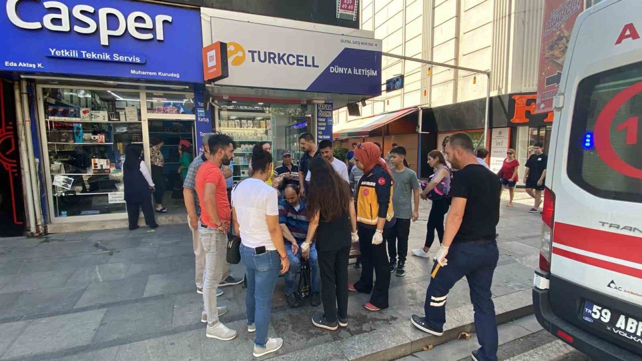 Koşarken motosiklet çarptı