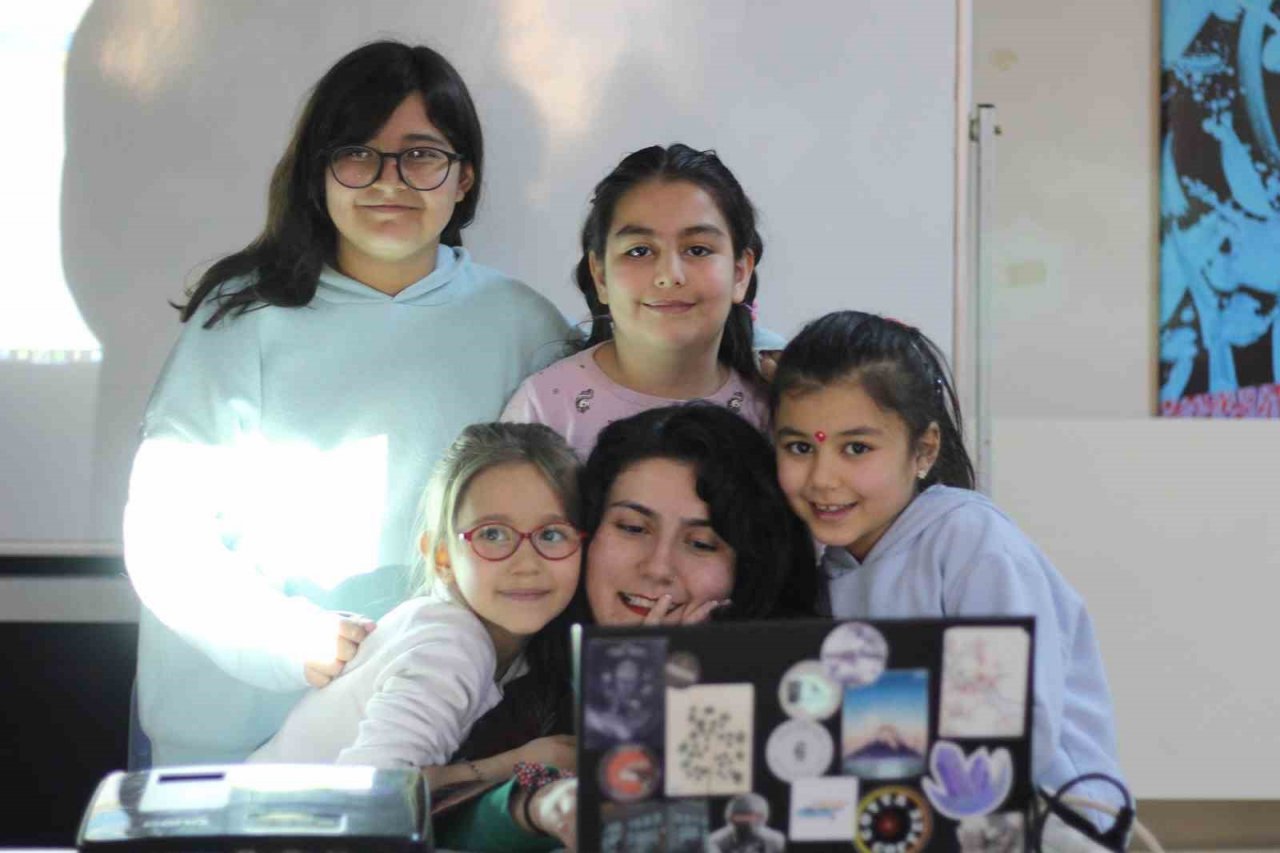 Devrialem Çizer Atölyesi düzenlendi