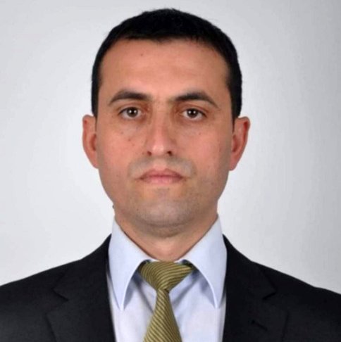 Son sürat gelip çarptı...2 kişinin öldüğü kaza kamerada