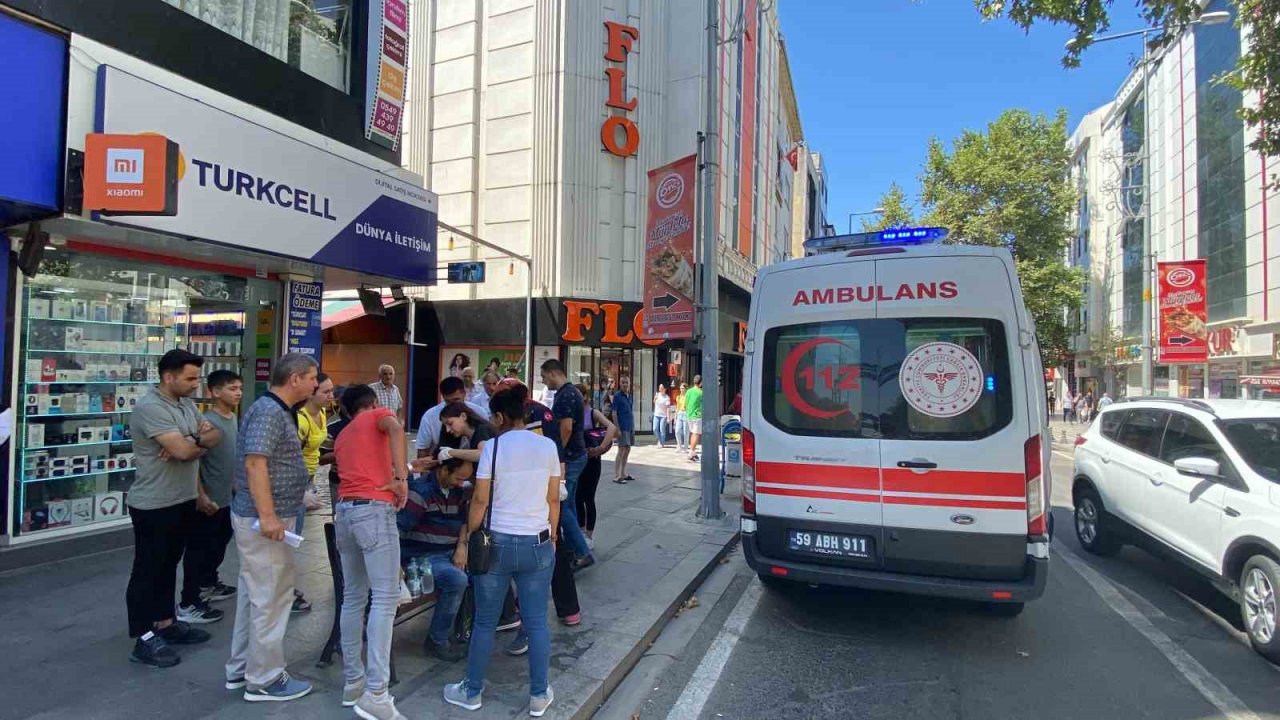 Koşarken motosiklet çarptı