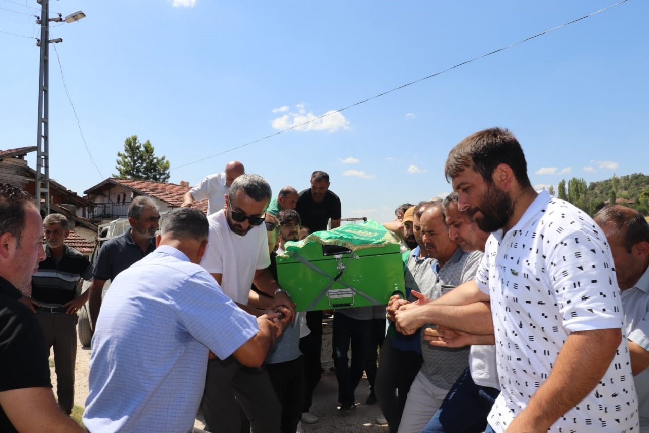 Düğün için gitti, kazada hayatını kaybetti