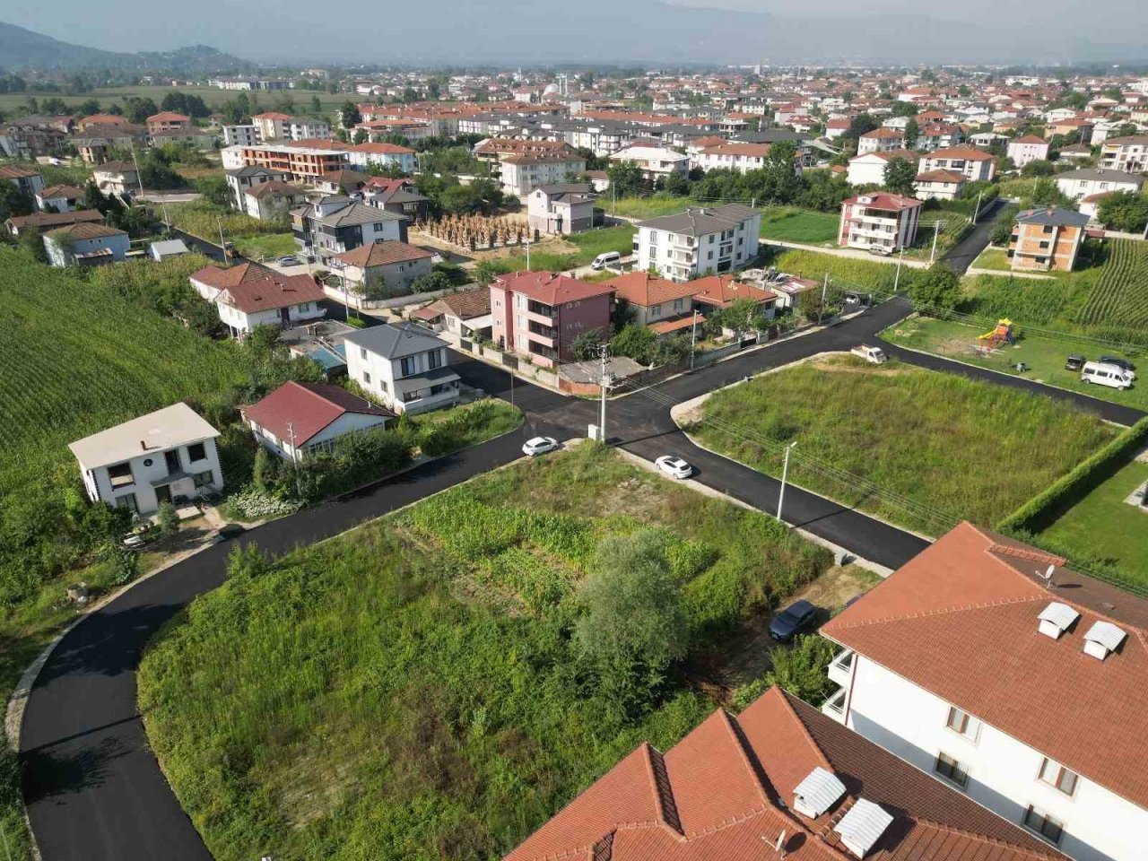 Akyazı’nın sokakları yenileniyor