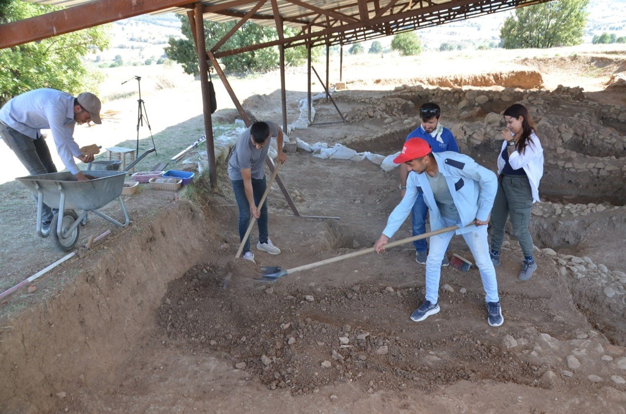 Hititler’in kutsal suyunun kaynağı Şapinuva kazılarıyla gün yüzüne çıkartılıyor
