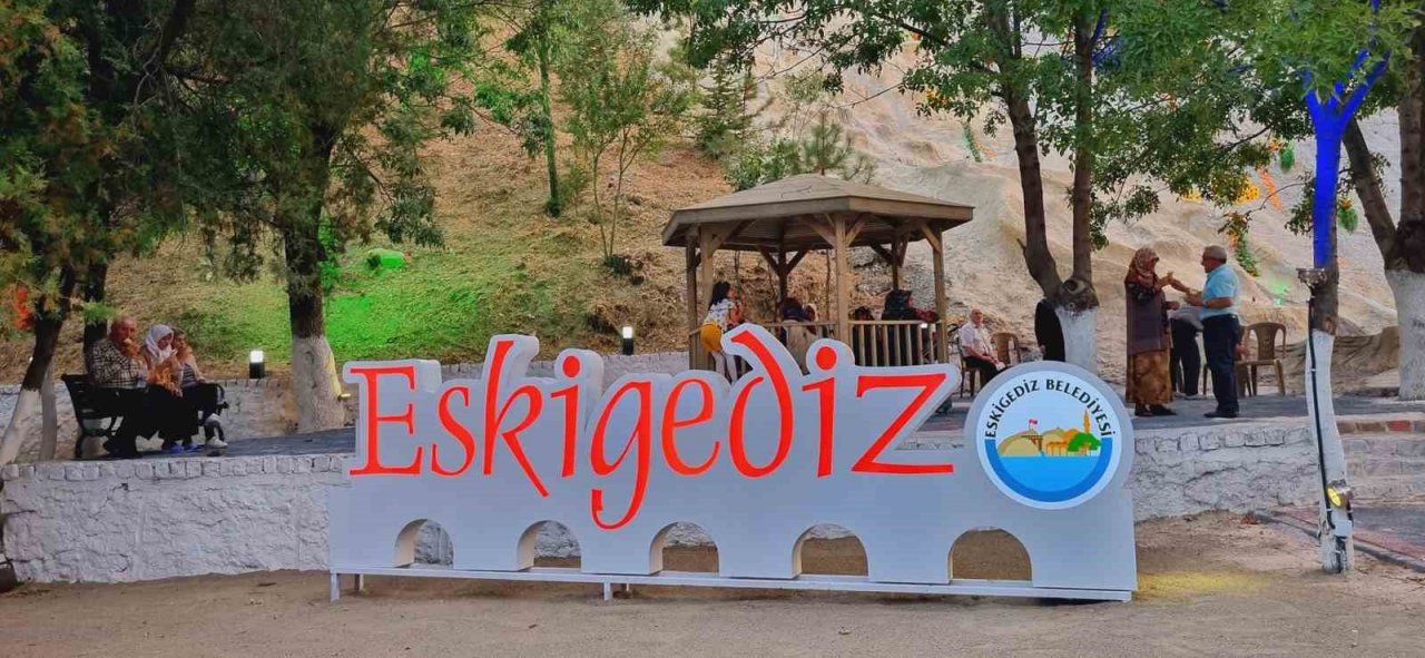 Eskigediz Beldesinde şehit isminin verildiği parkın açılışı yapıldı
