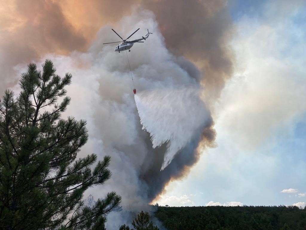 Seyitgazi yangınına havadan müdahale başladı