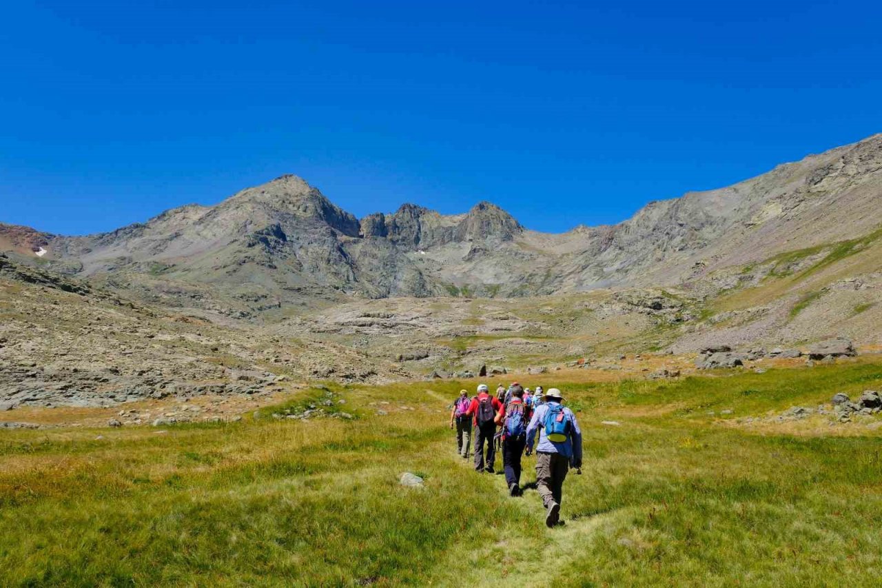 İzmir’den gelip 3 bin metrede serinlediler